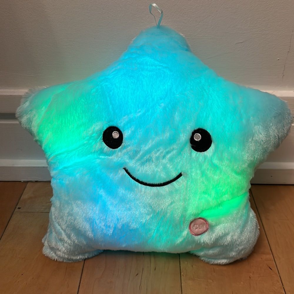 LED Star Pillow - 15”x5” - Picture 6 of 11